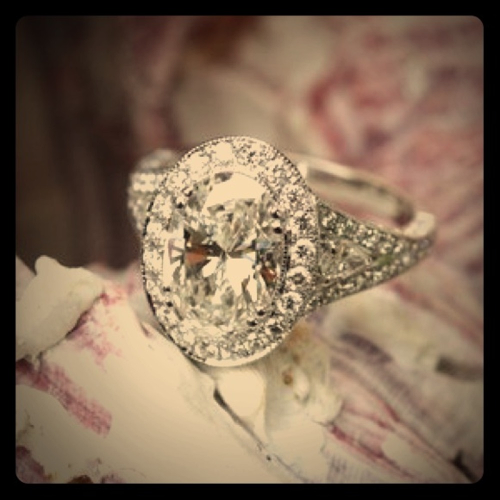 “Crazy in Love” Showstopper 4.15tcw Diamond Ring
